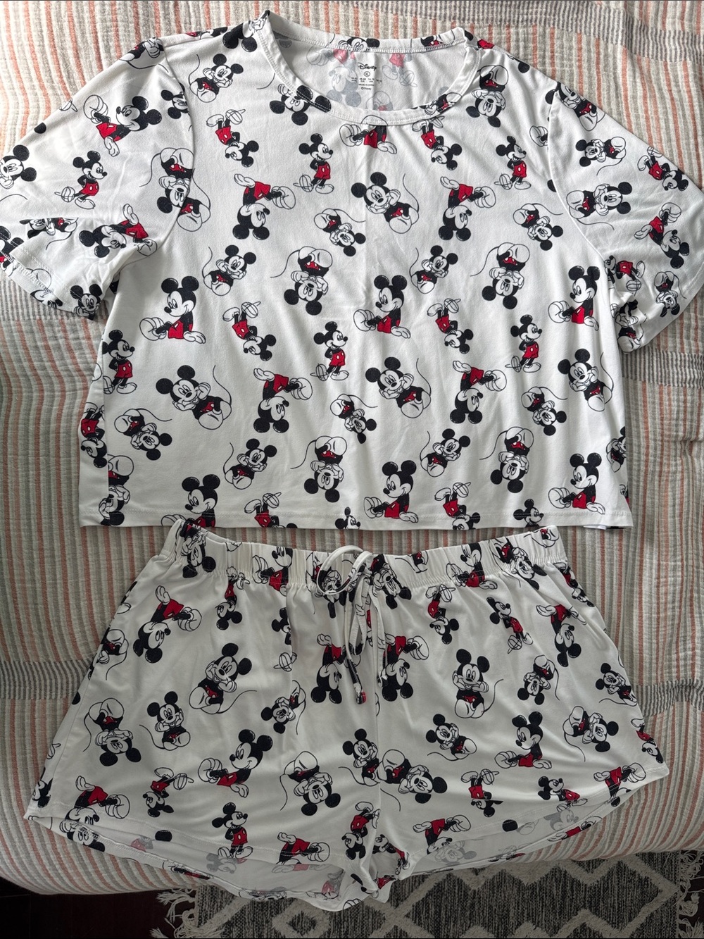 Disney - Mickey Mouse Pajama Set